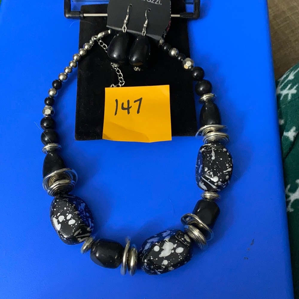 Necklace set